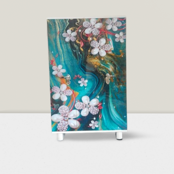 3 DOOR ALMIRAH 650 HANDLE